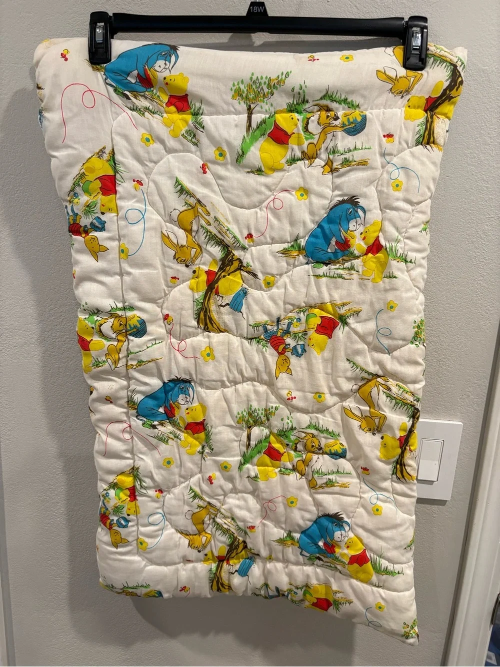 Vintage 1970’s Winnie the Pooh Disney Quilted Baby Blanket w/side Zipper - Picture 3 of 14